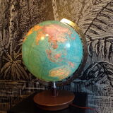 Globe terrestre lumineux vintage