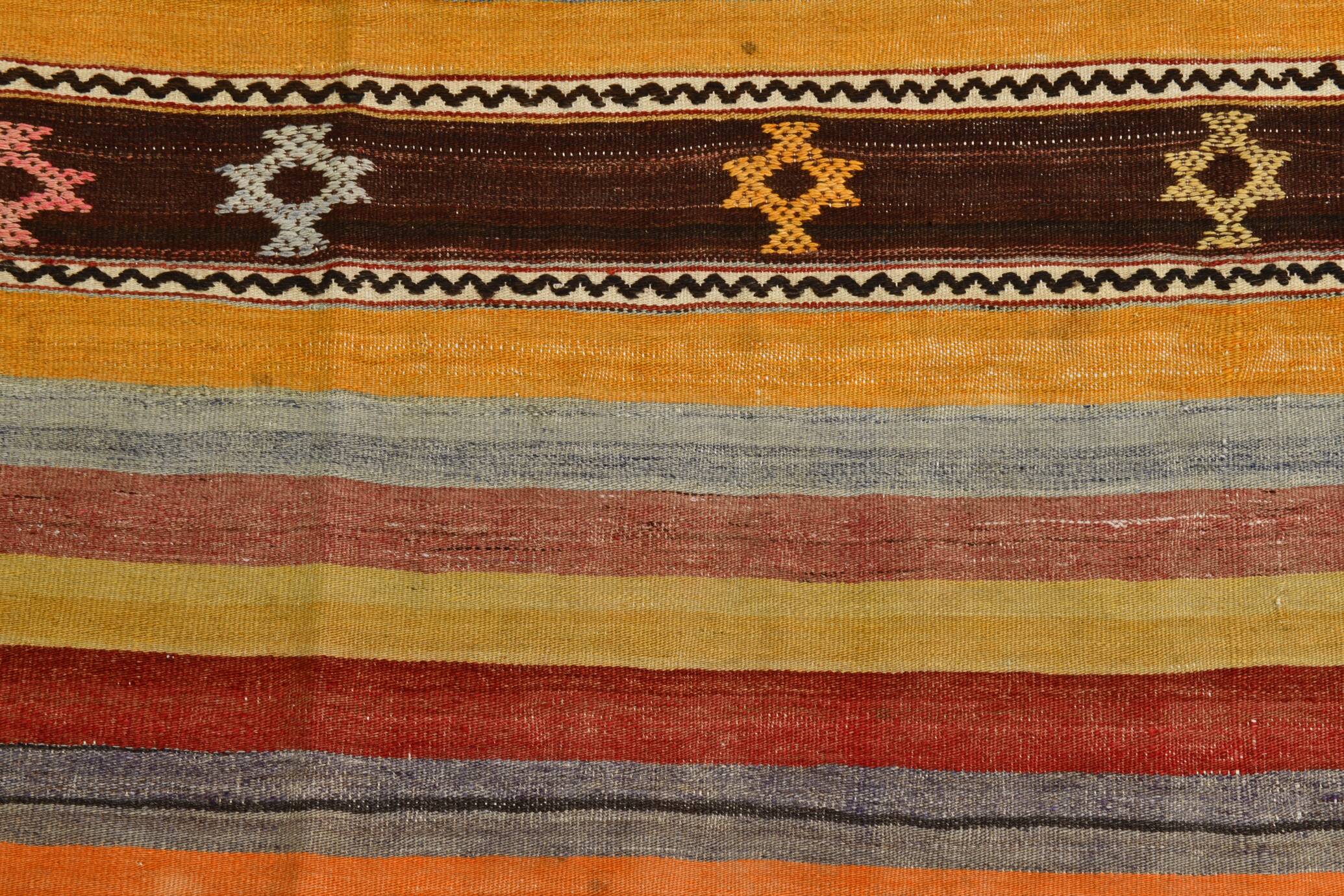 Tapis kilim vintage turc rayé multicolore à motifs géométriques, 190x320 cm