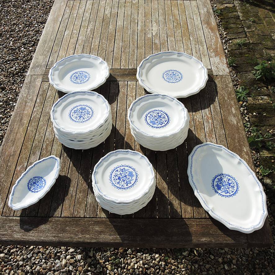12 Antique Gien Earthenware Flat Plates - Rouen Decor