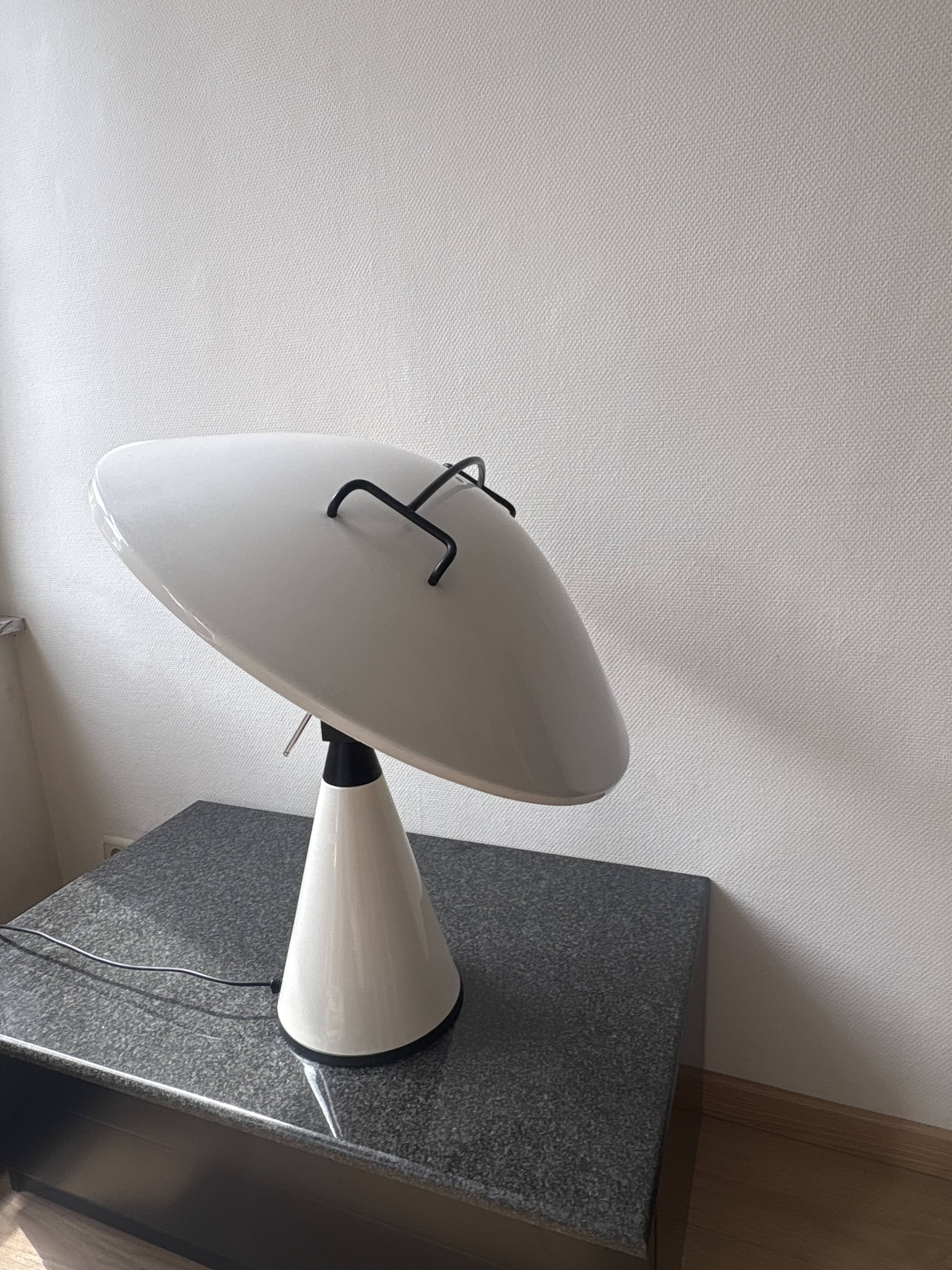 Martinelli Luce — Vintage table lamp “Radar” Mod. 676 — Made in Italy