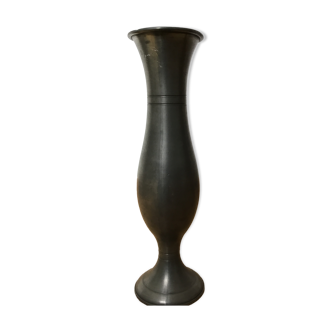 Vase en étain