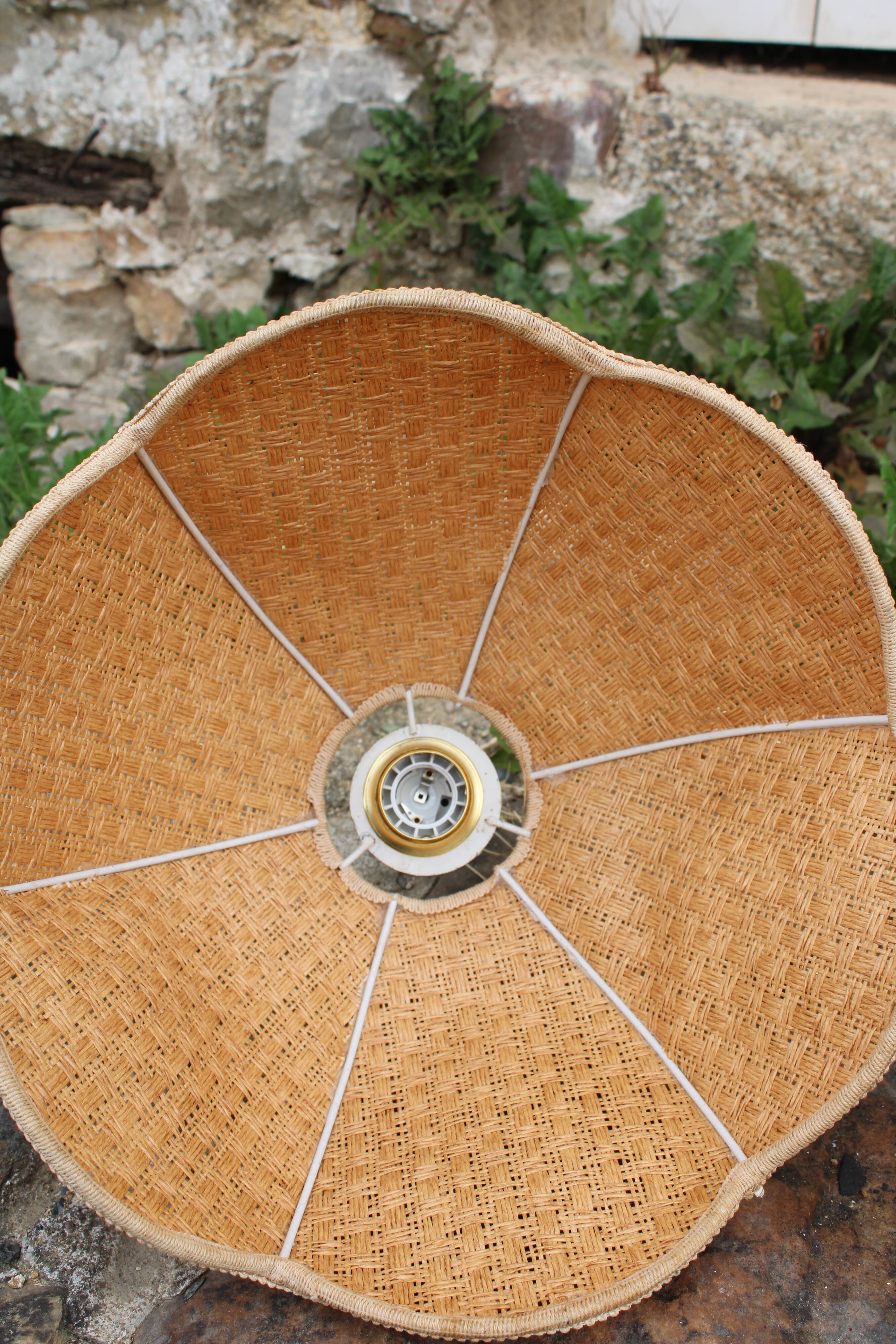 Realectrified rattan flower suspension