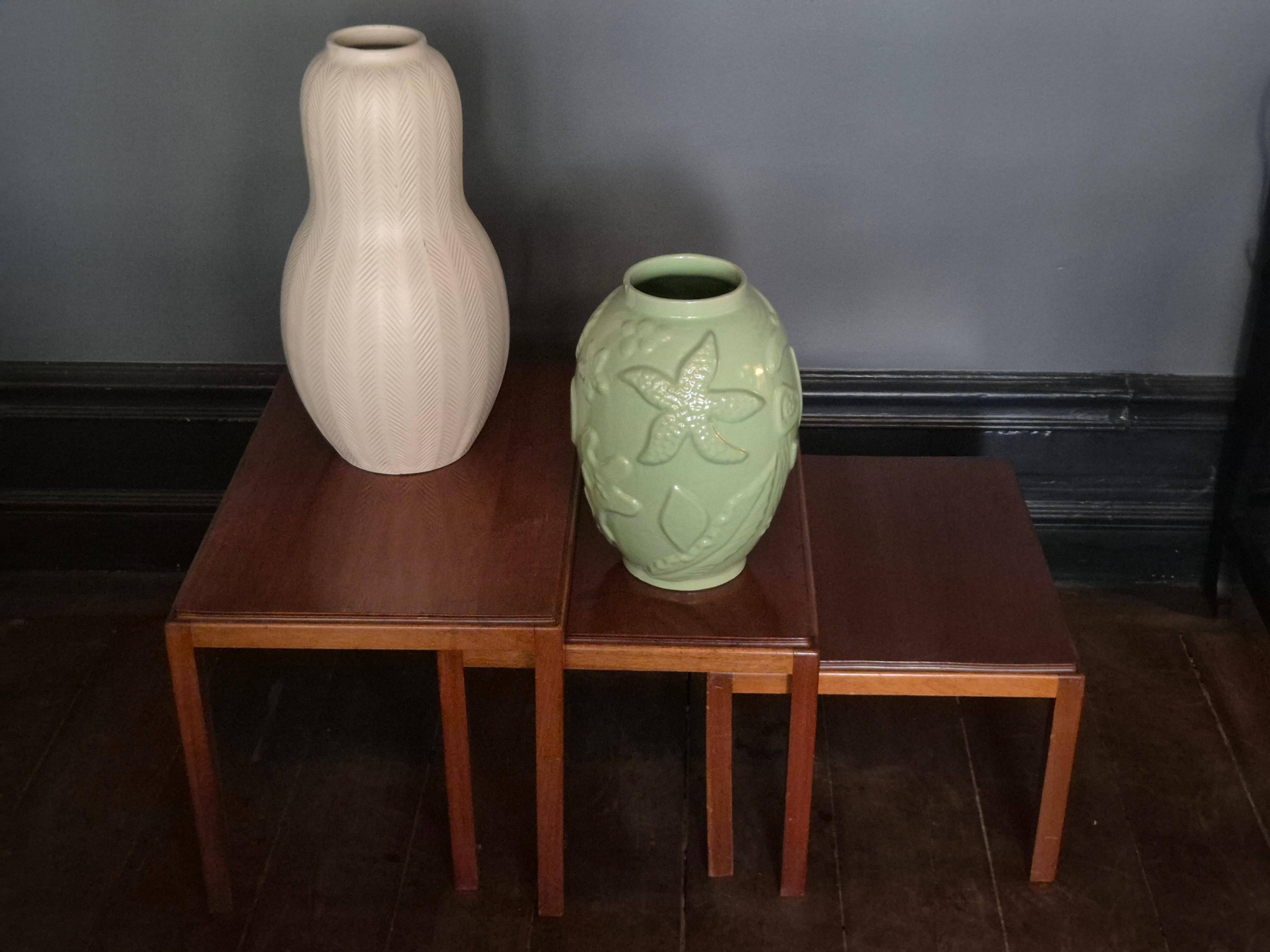 Classic nesting table (3) by Russell Gordon / Russel & Broadway, Midcentury Modern style