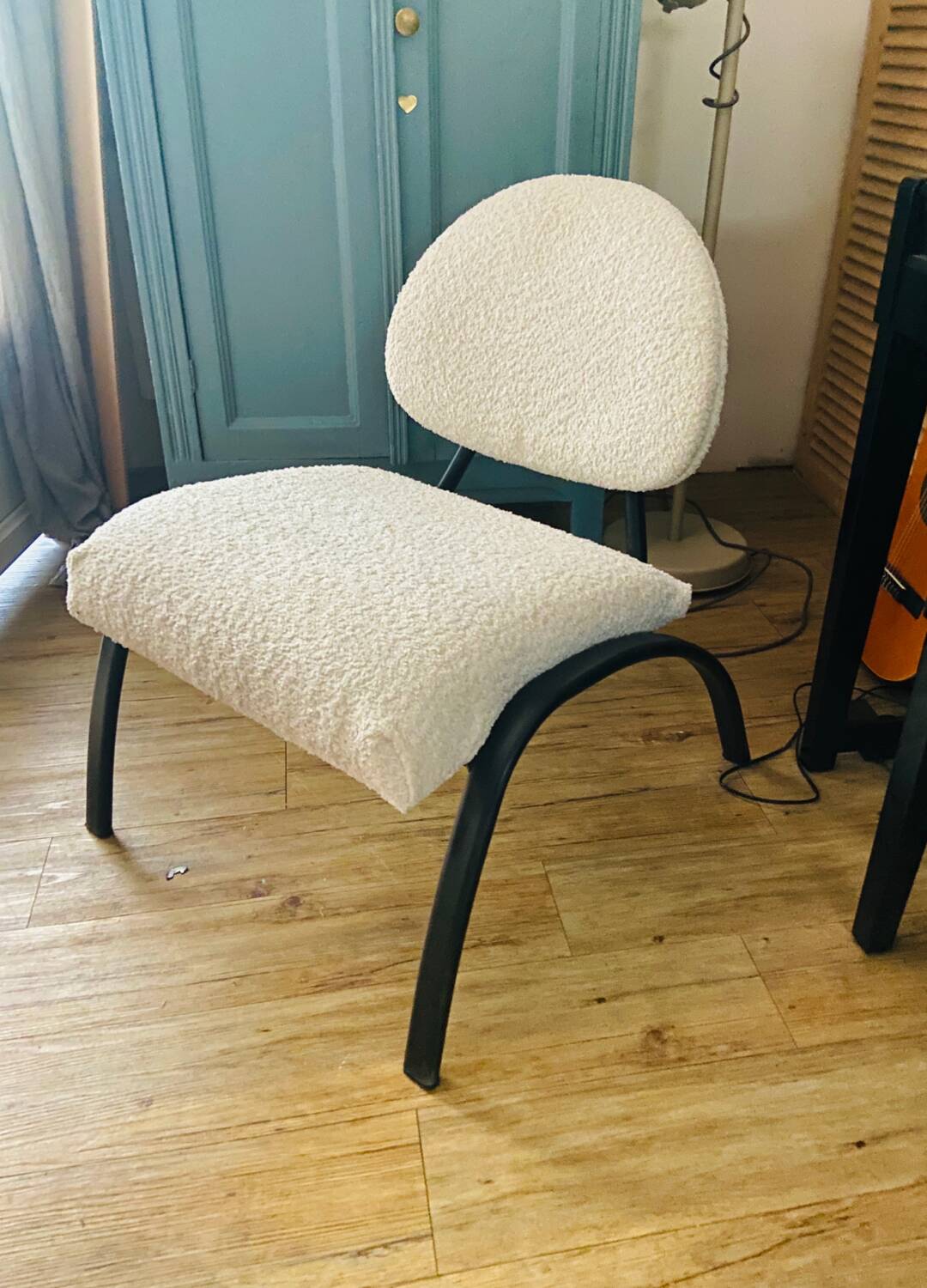 Fauteuil blanc bouclette
