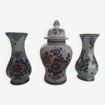hand made Delft polychrome vase set