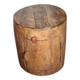 Hollow palm tree trunk; Mini bar; bedside table; occasional furniture; corner furniture;