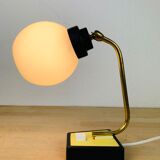 Lampe cocotte opaline laiton années 50