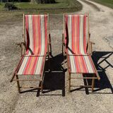 2 deckchairs
