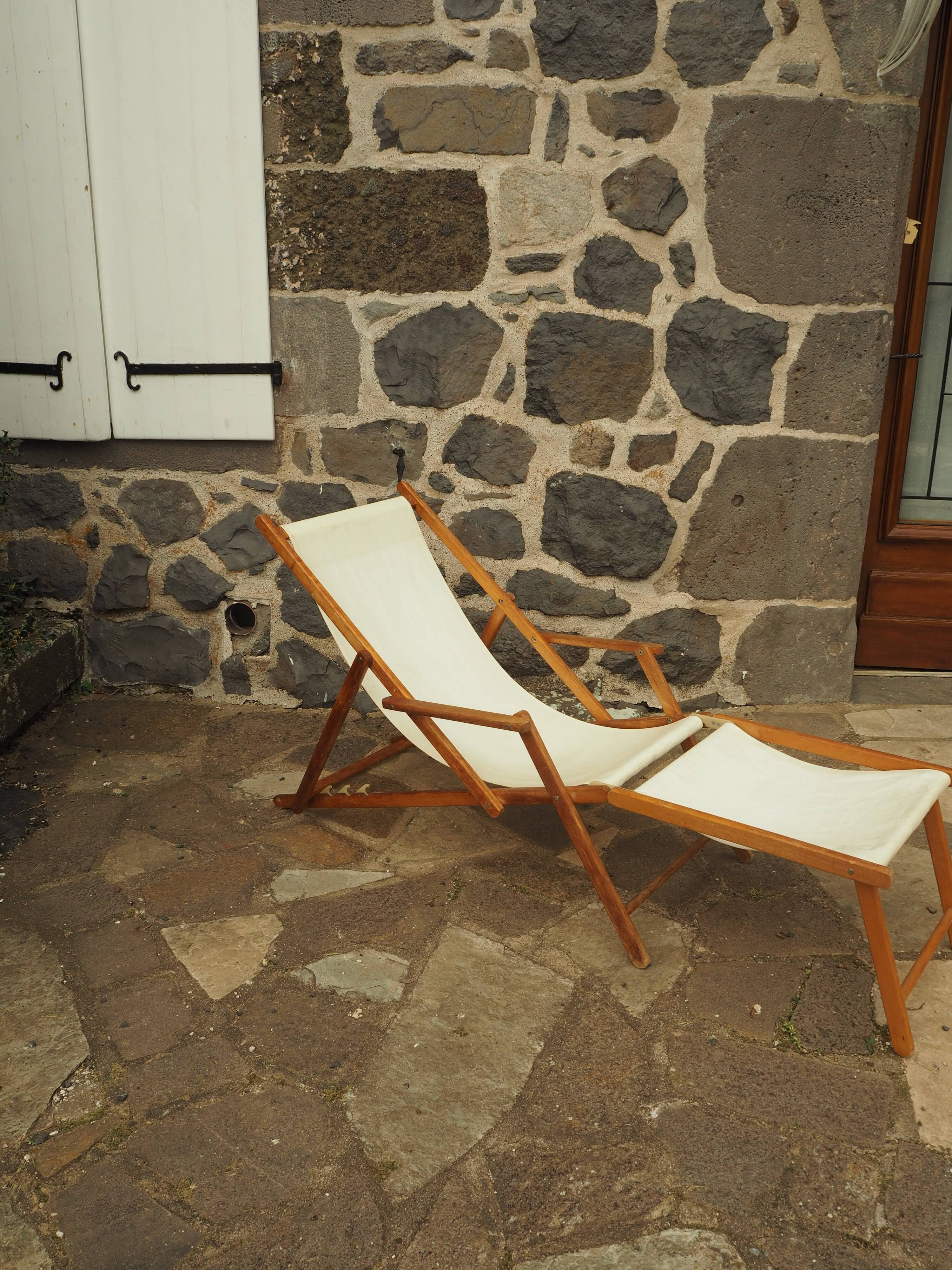 Deckchair with extension chaise longue, in wood and fabric
