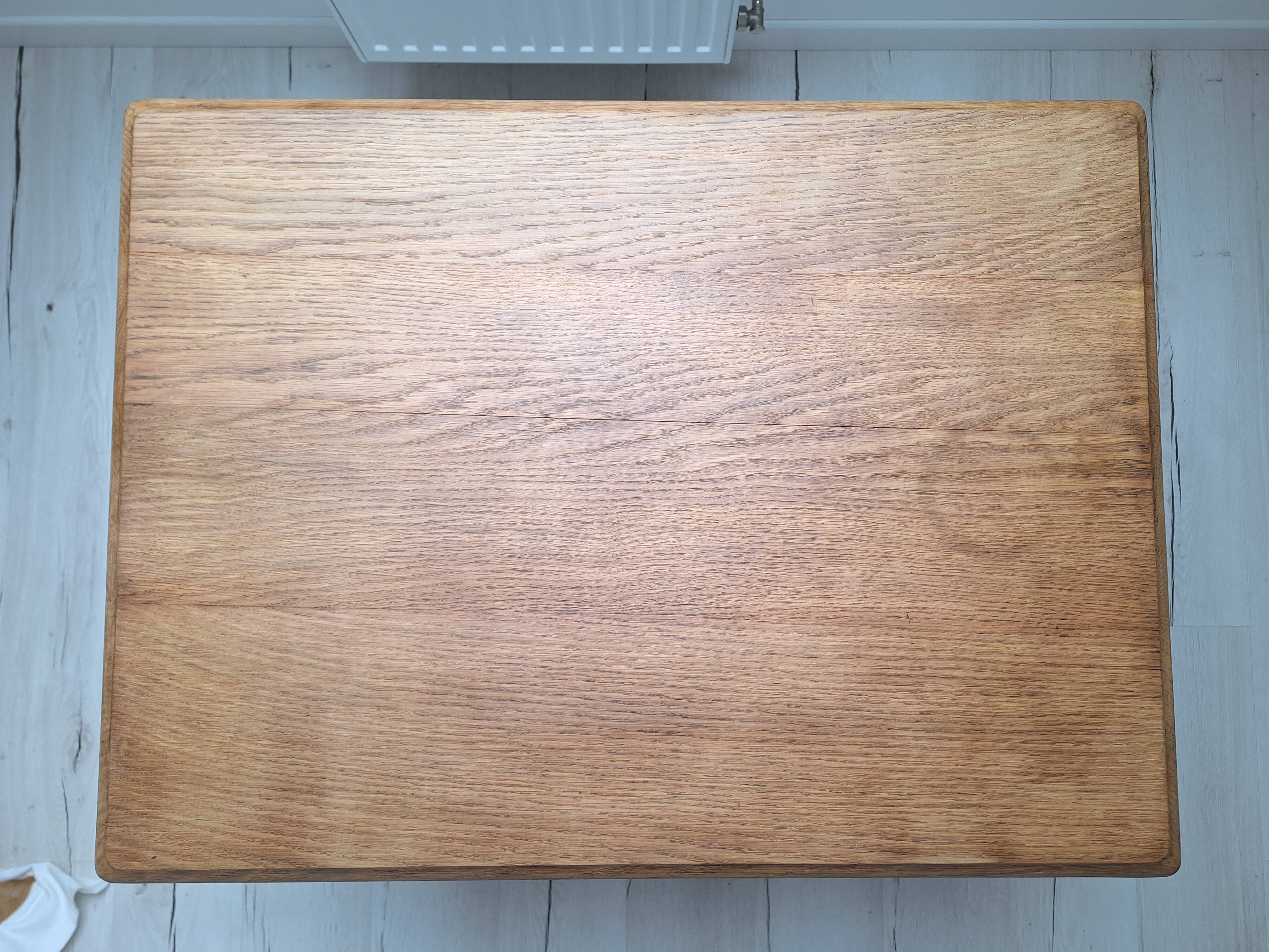 Country-style oak farmhouse desk/console/side table