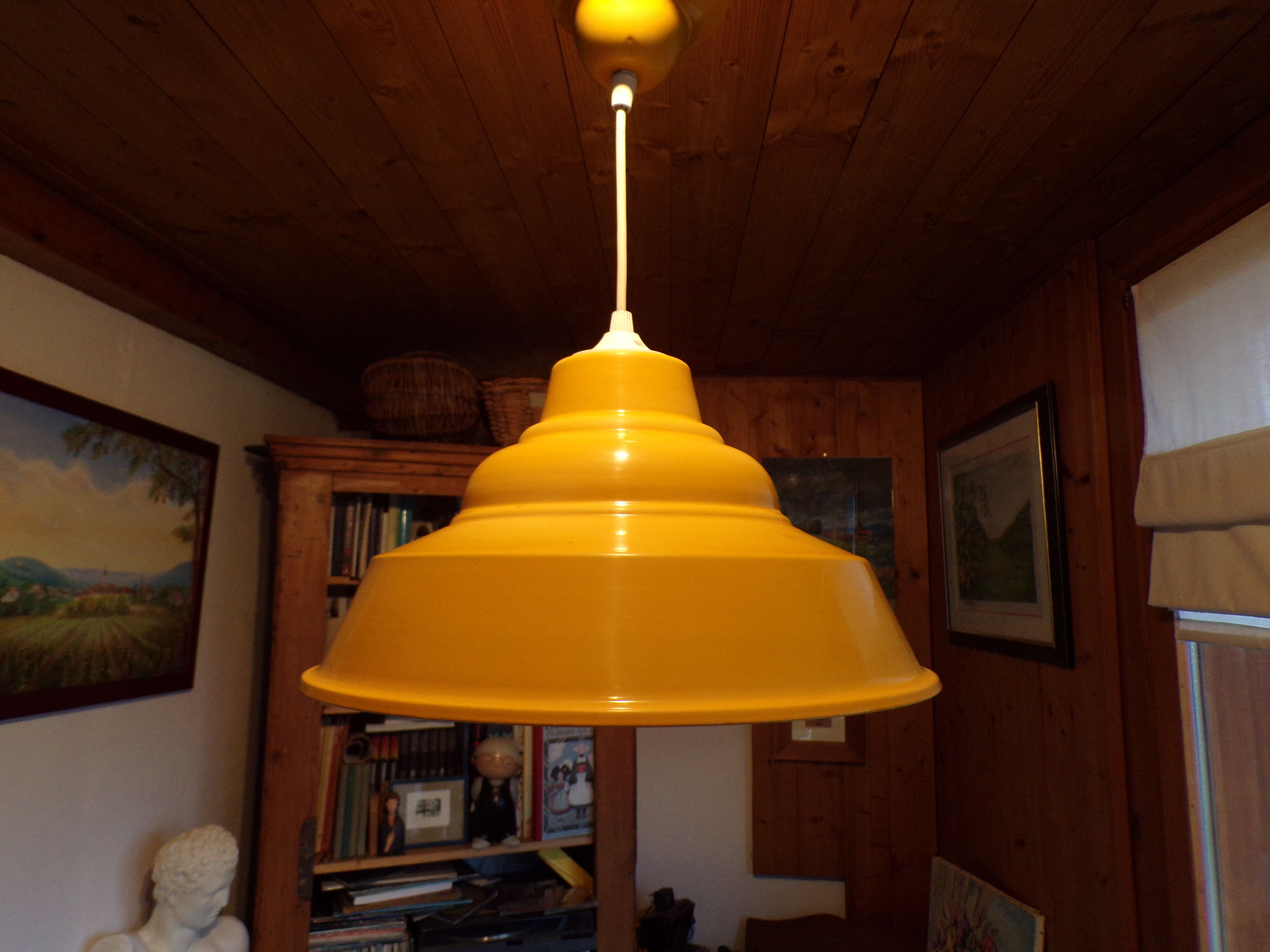 Yellow suspension JP Ryckaert