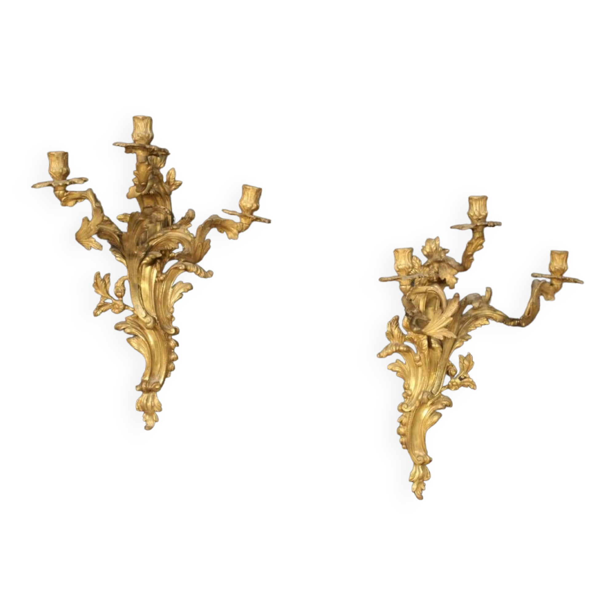 Pair of wall lights in gilt bronze in Louis XV style