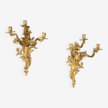 Pair of wall lights in gilt bronze in Louis XV style