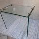 Table basse en verre et laiton