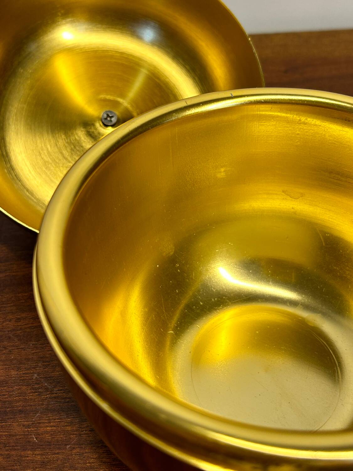 Rinnovel apple ice bucket from the 60s