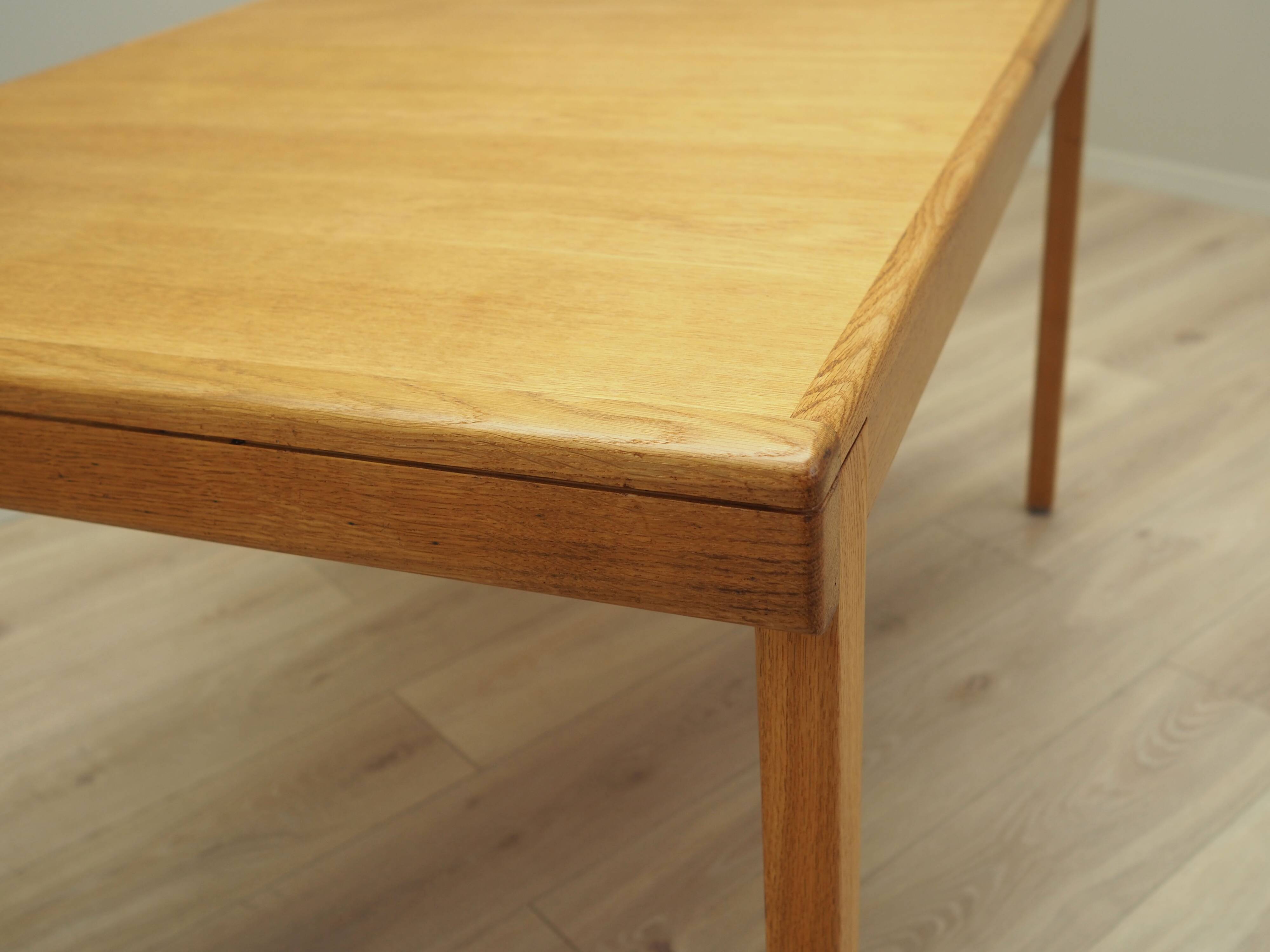 Oak table, Danish design, 1970s, production: Denmark