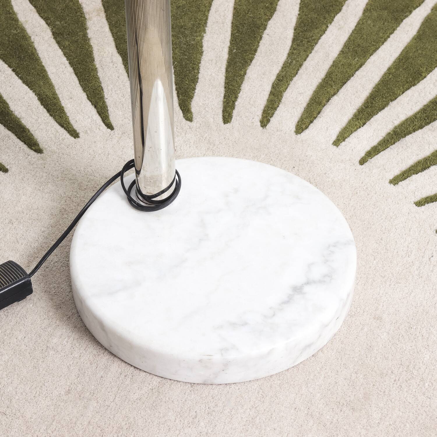 Designer light fixture in chromed steel with a marble base, circa 1970