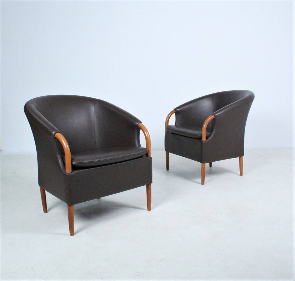 Pair of vintage Scandinavian armchairs brown leather opus 1982 suede