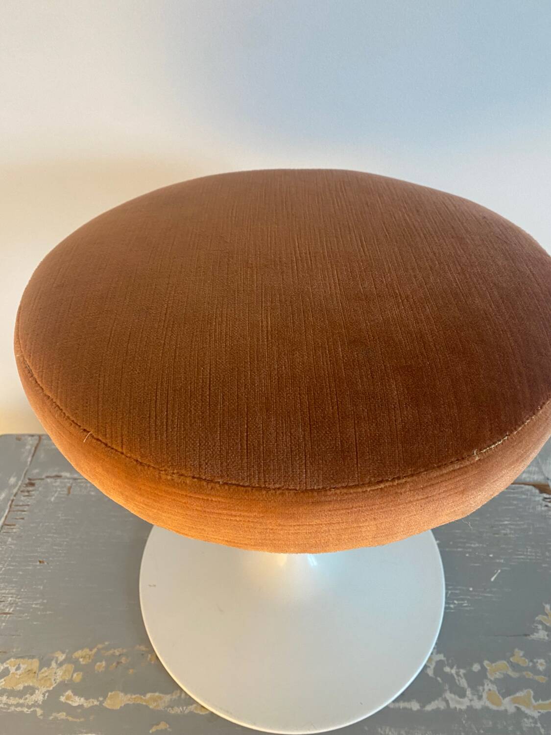 Knoll Stool