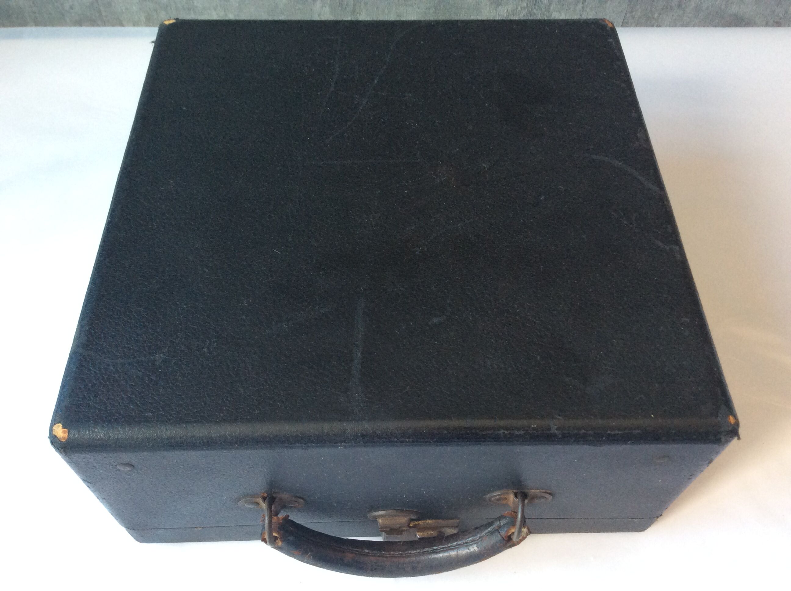 Old-typewriter Underwood portable