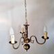 Lampe classique en laiton de style hollandais de couleur bronze doré