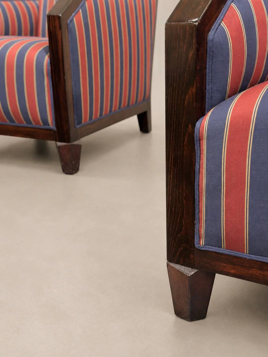 Paire de fauteuils Art Déco de l'École d'Amsterdam