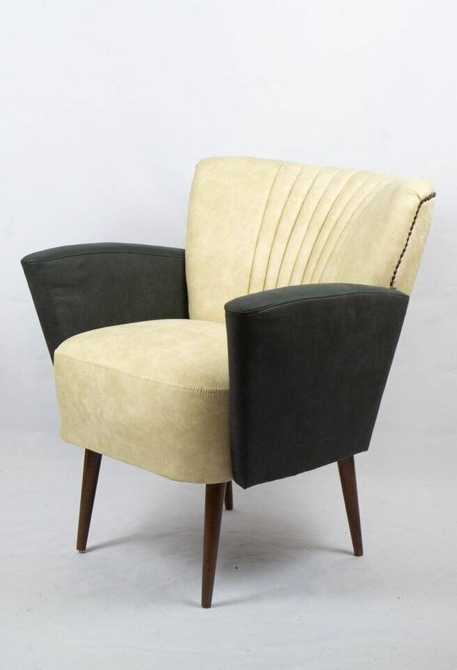 Pair of vintage 1950s cocktail armchairs in yellow velvet and wood - set of 2