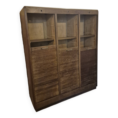 Beau meuble classeur ancien en bois, composé de 3 compartiments avec