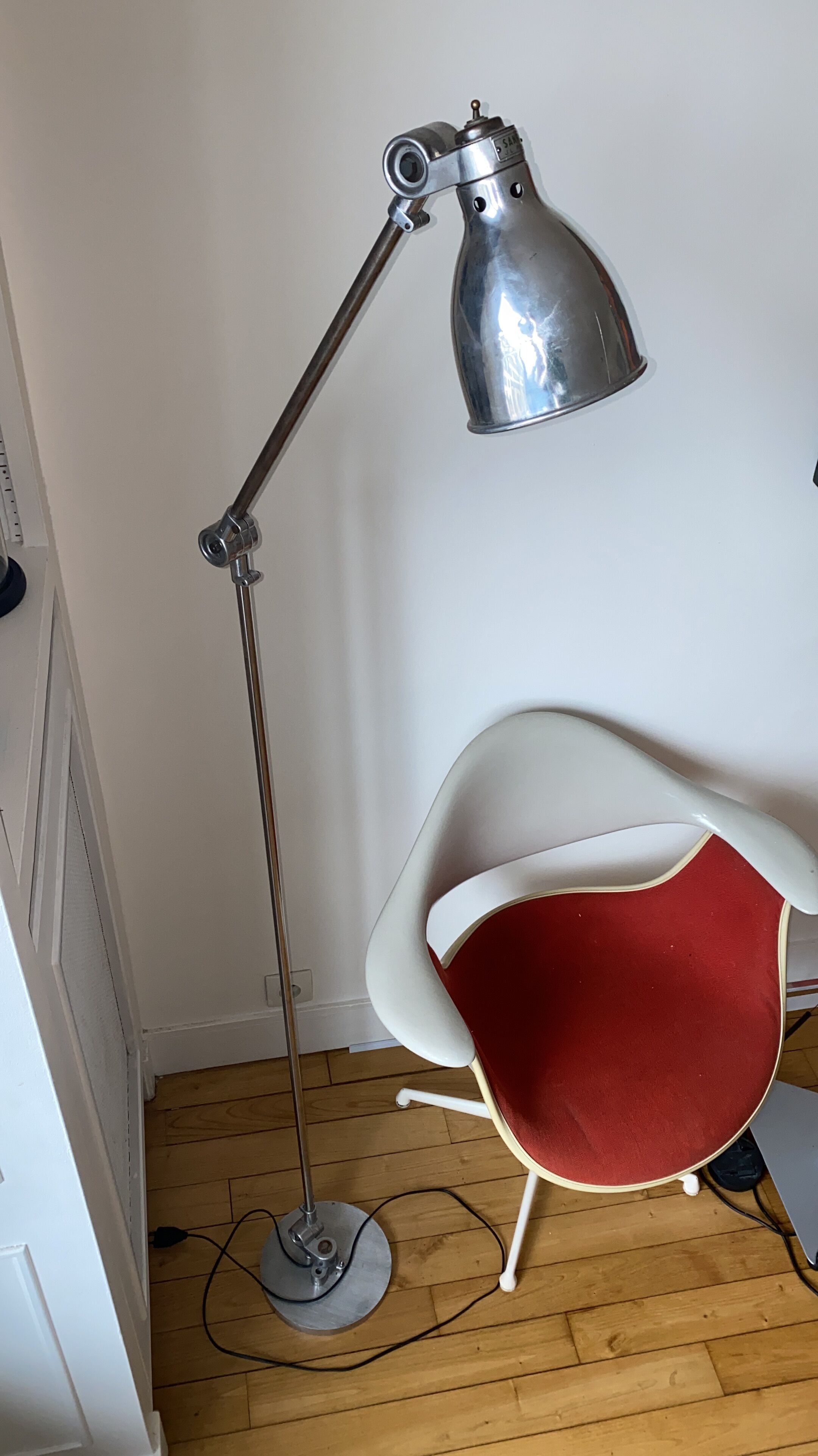 Large workshop floor lamp, articulated manufacture SANFIL J.L. PARIS circa 1945
