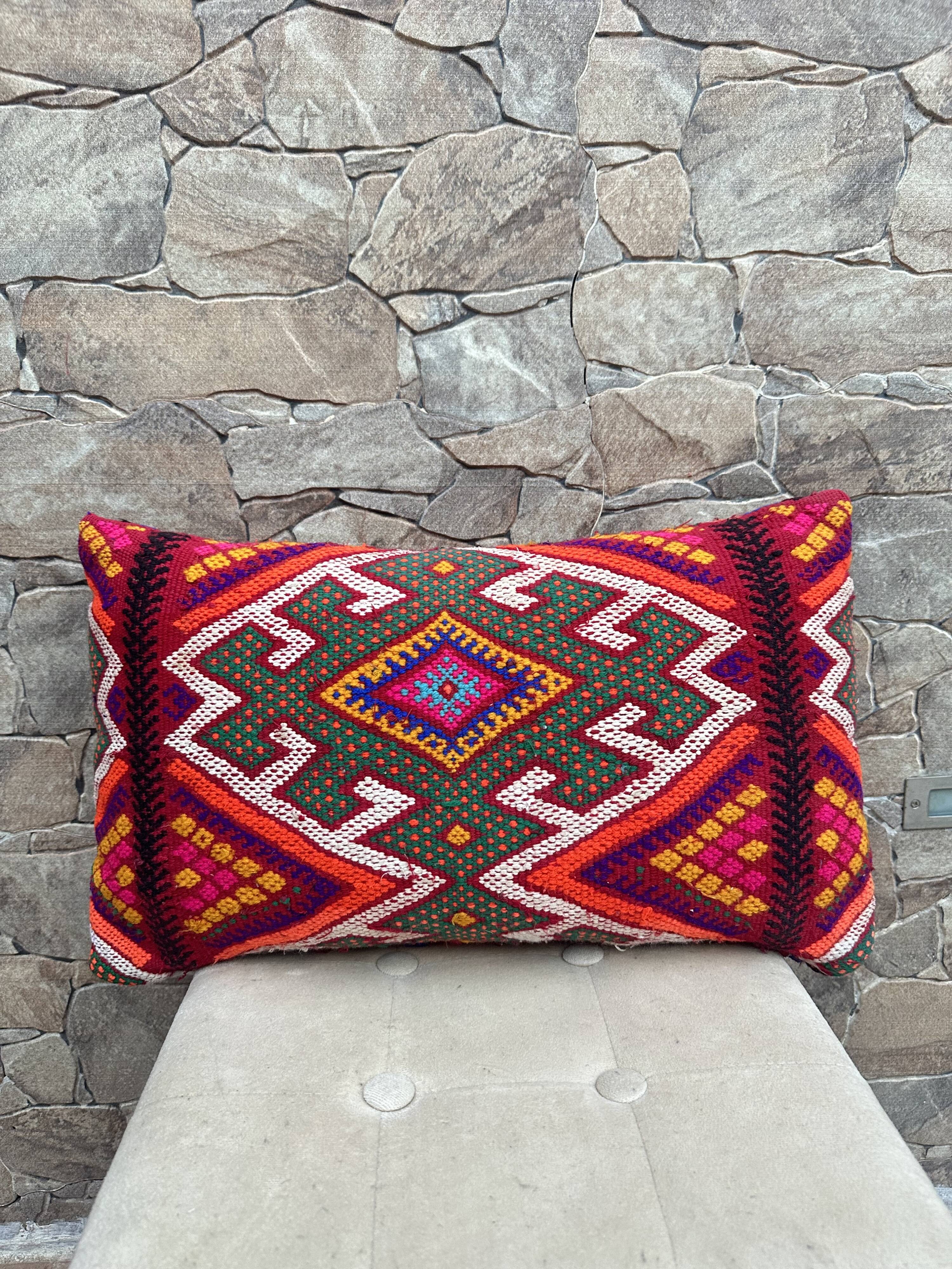 Housse de coussin marocaine vintage berbère en laine