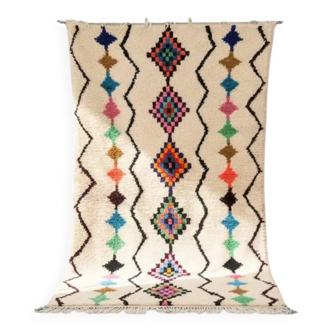 Unique natural wool Moroccan rug 3x2 m