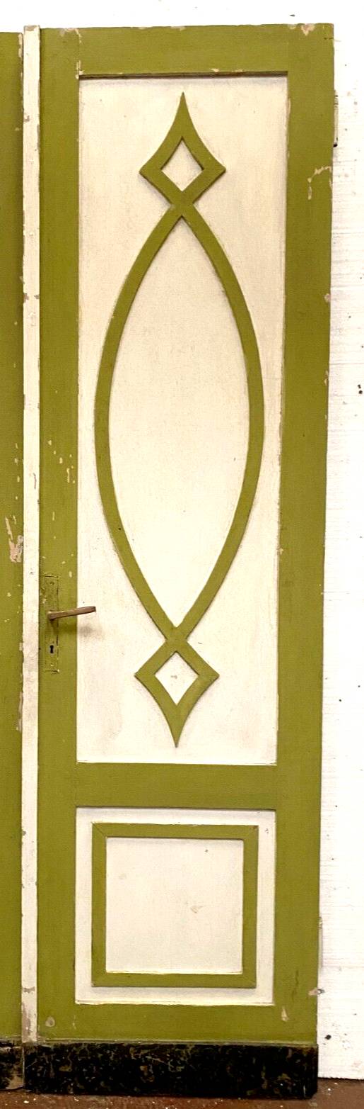 Double separation doors in 19th century patinated solid fir