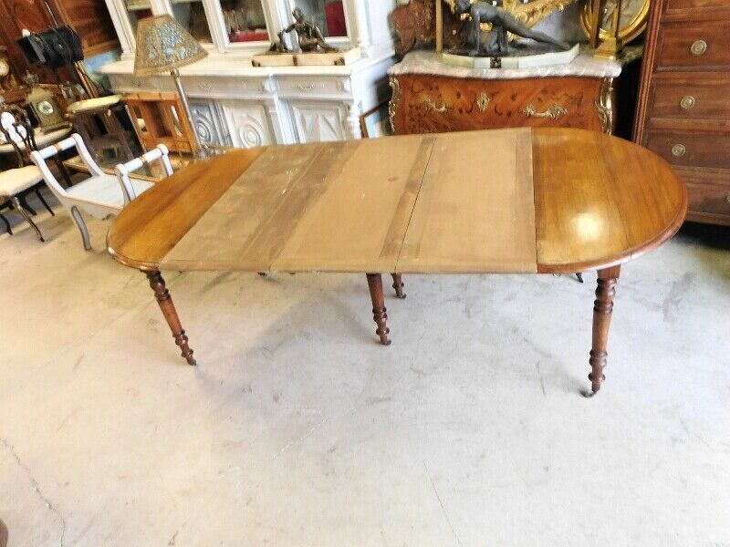 Table 6 feet Louis Philippe with 3 walnut extensions of the 19th siecle