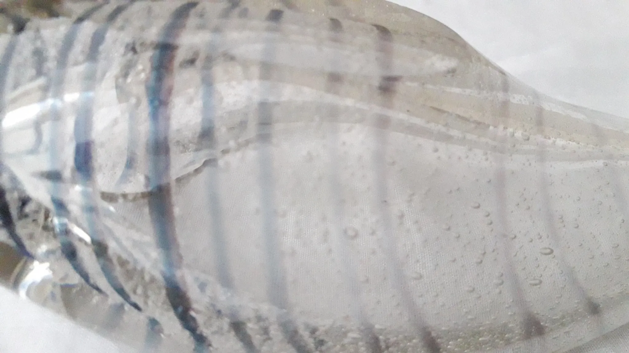 Shell-shaped glass catchall