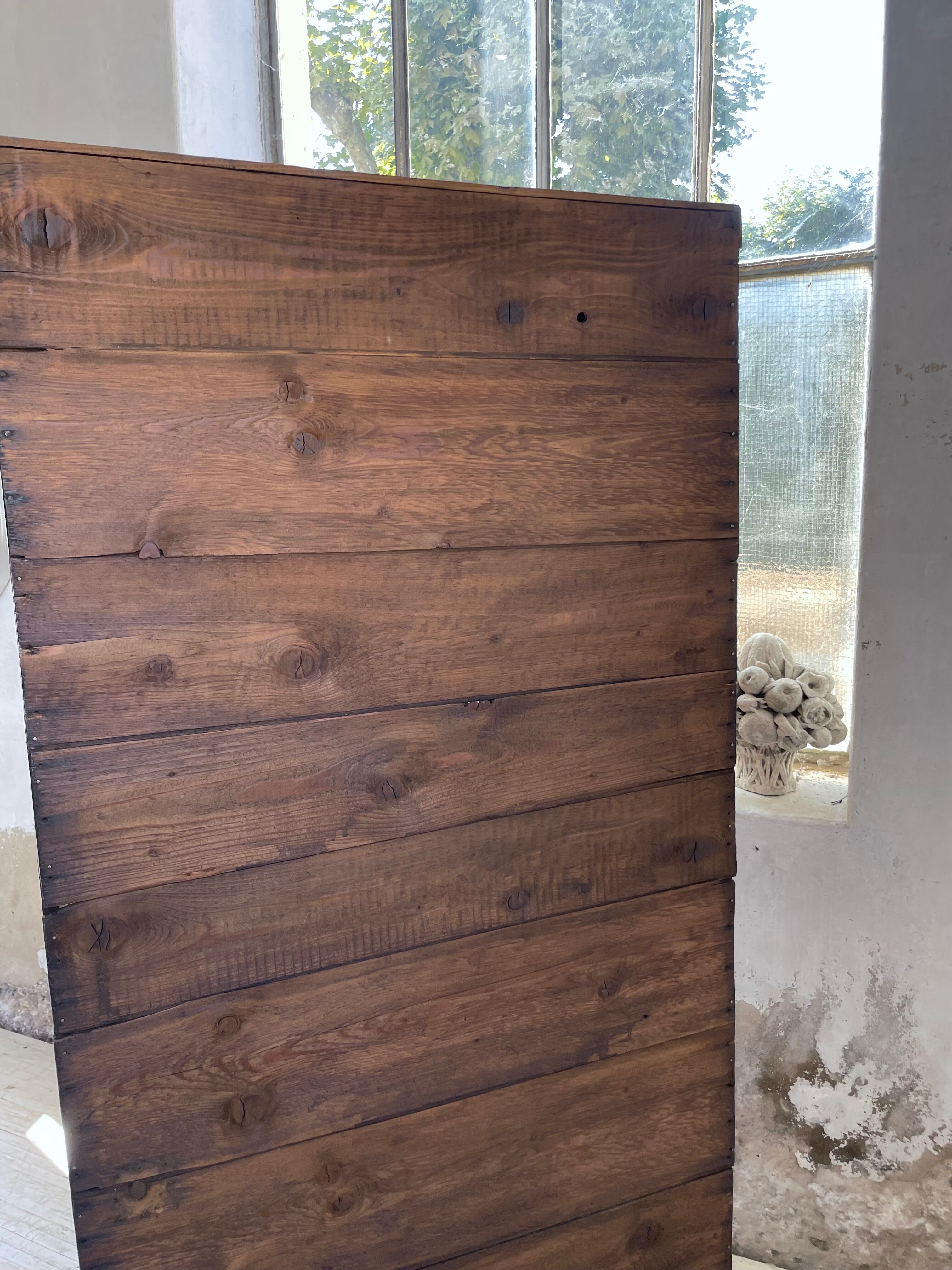 Library bonnetière pine