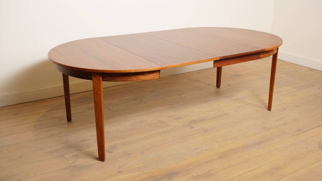 Vintage round dining table | Rosewood | Extendable