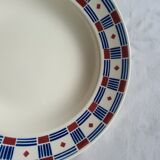 Set of 4 Vincennes earthenware soup plates, Paris.