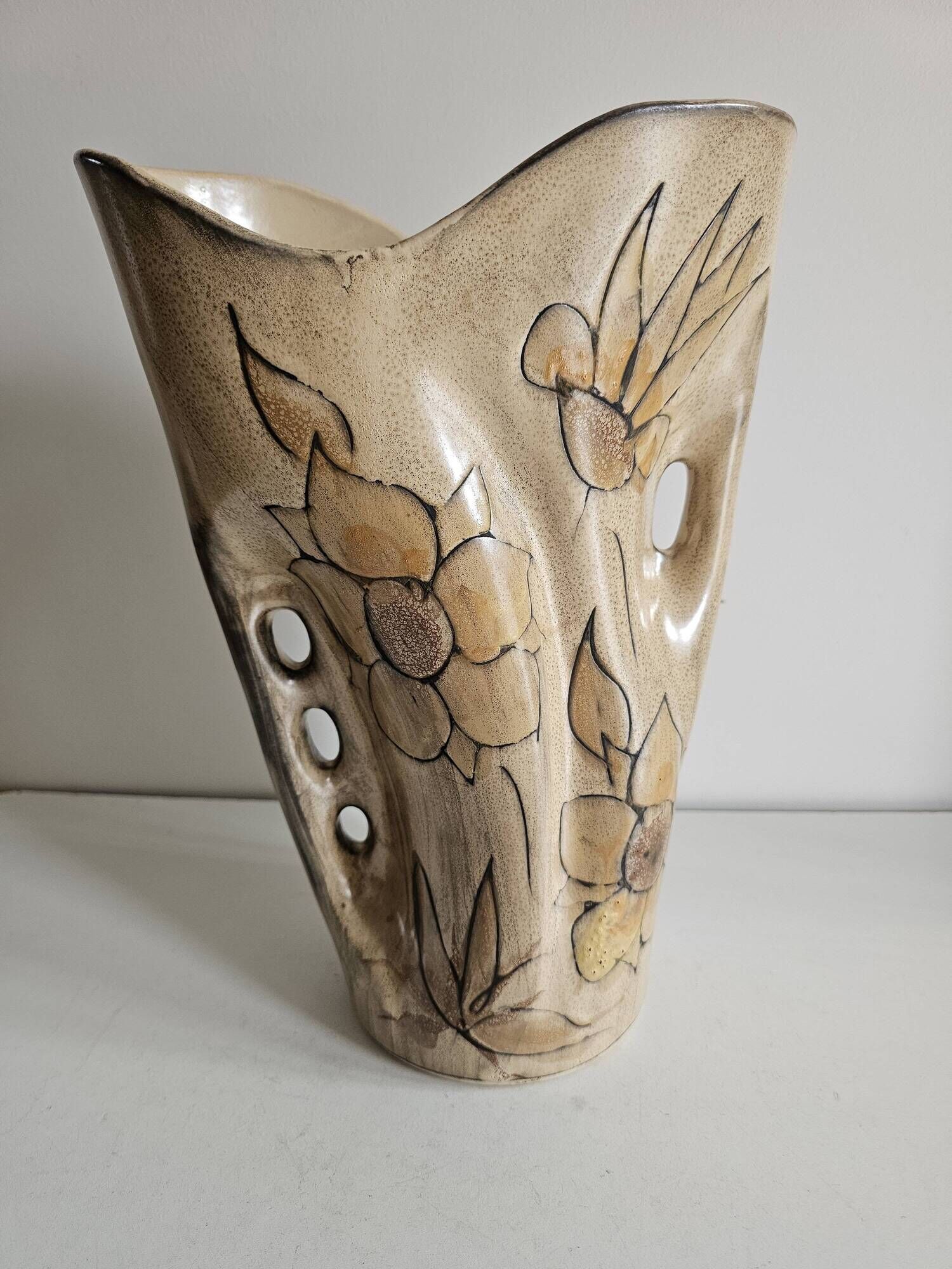 Large ceramic vase with floral pattern in the style of Vallauris.