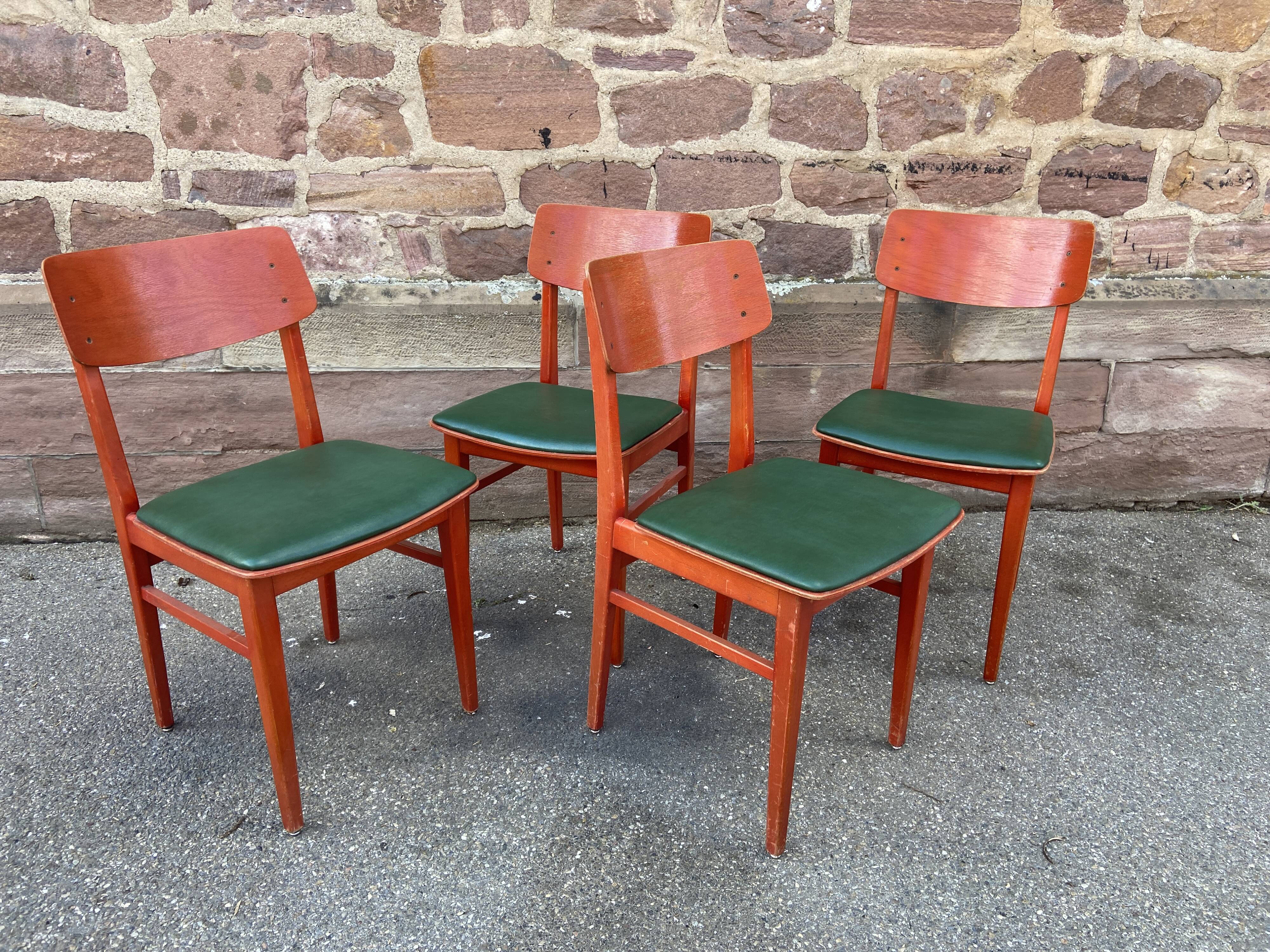 4 Vintage chairs of Restaurant bistro skai simili leather