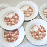 6 vintage white Augusty porcelain soup plates in very good condition.