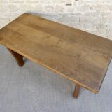 Table basse en bois massif, brutaliste