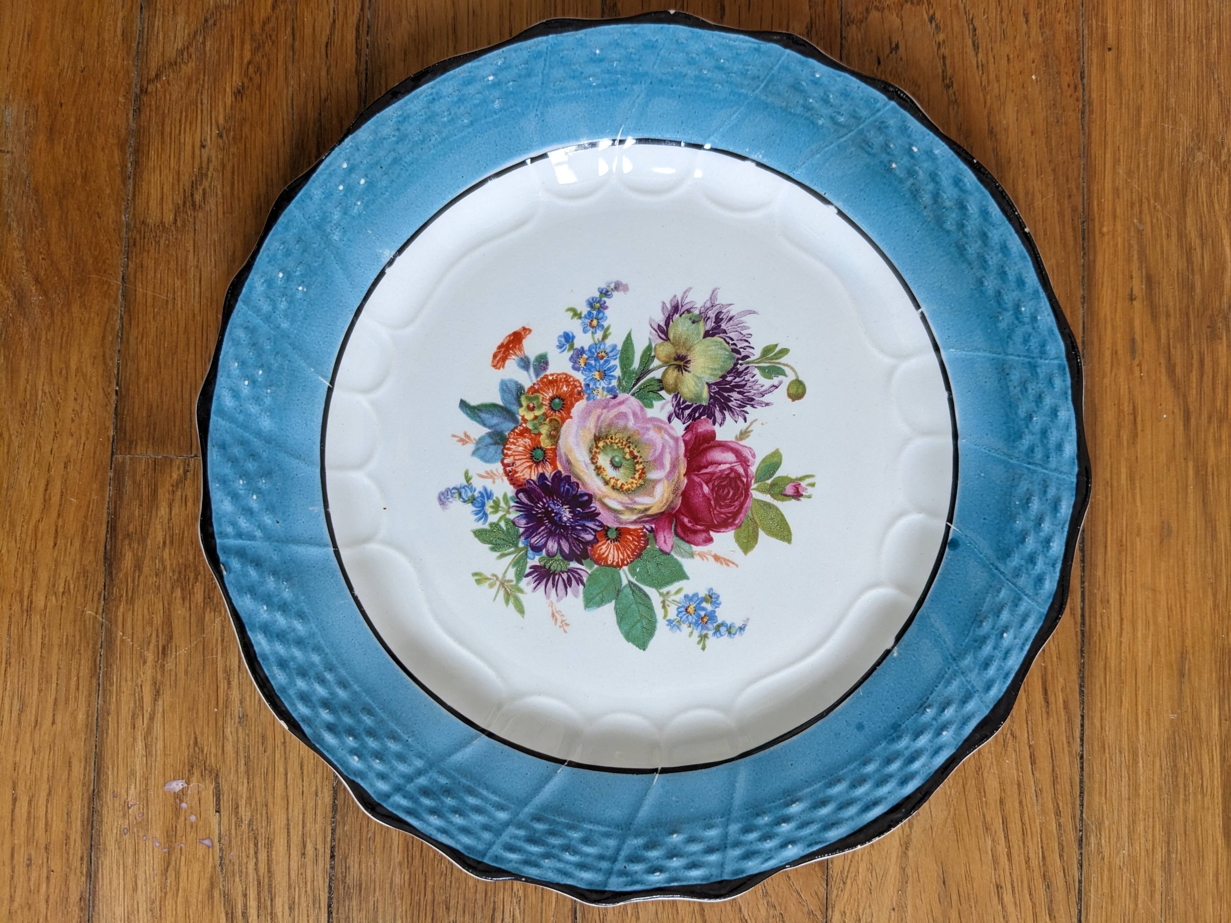 Moulin des Loups Terre de Fer dessert plates