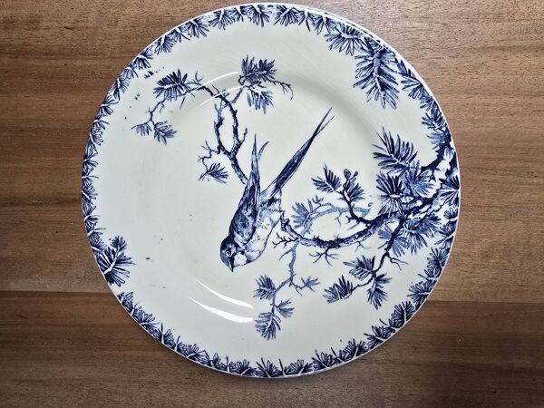 Lot deux assiettes plates Gien ton bleu