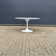 Original round dining table Knoll Tulip (137cm) Carrara