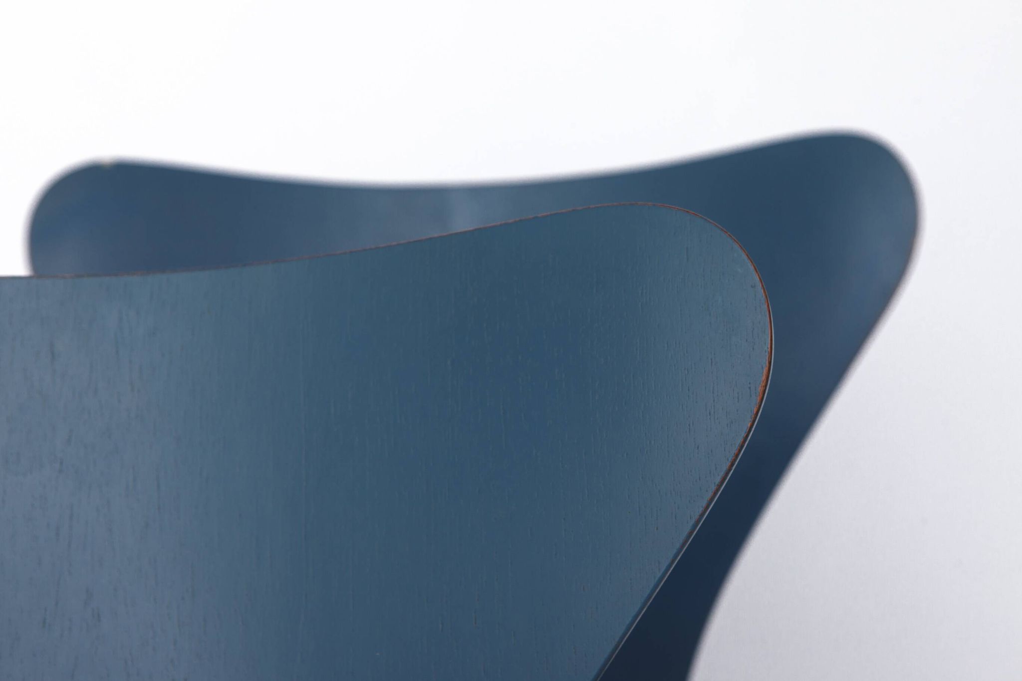 2 Arne Jacobsen Series 7 Chairs – Model 3107 – Fritz Hansen Vintage 1950s