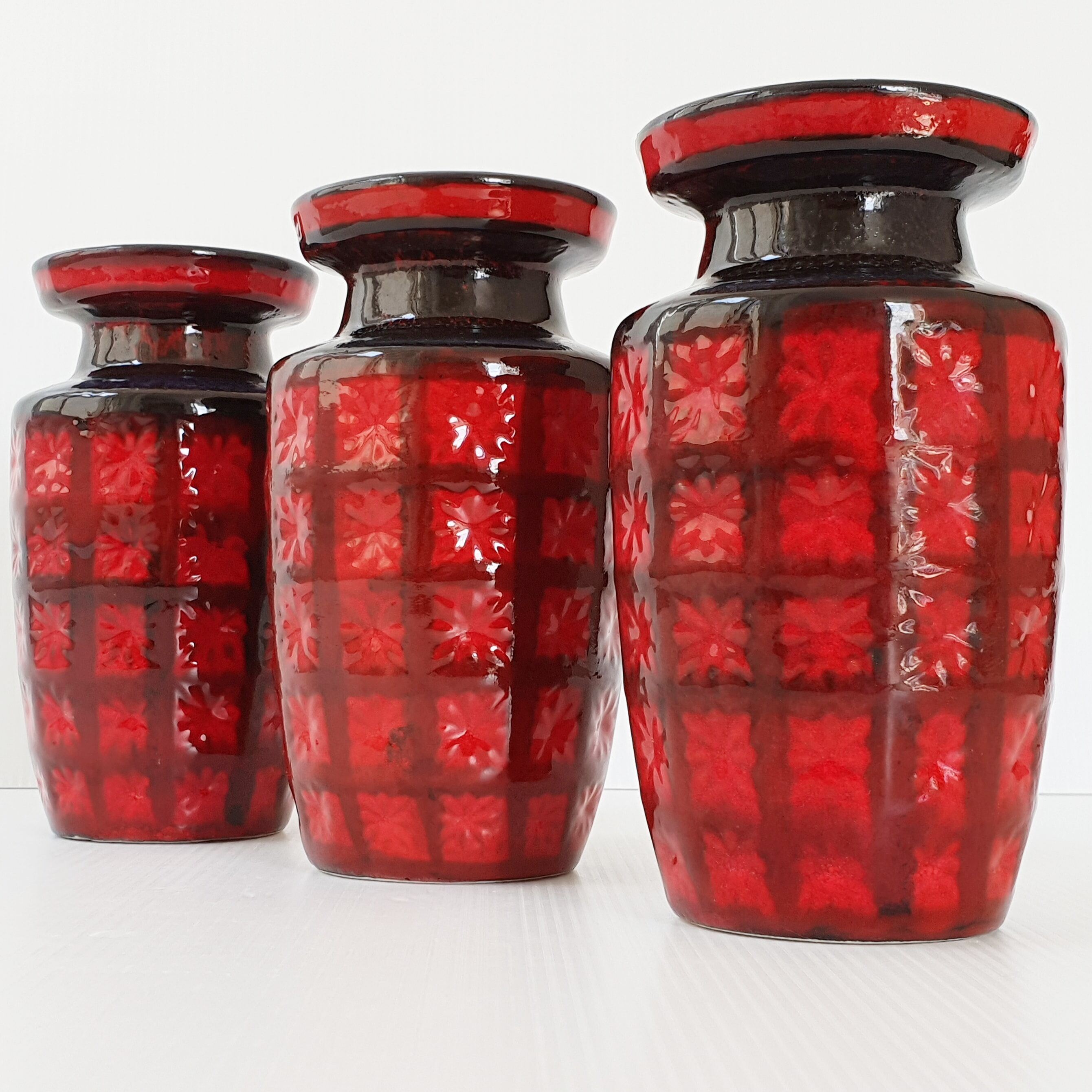 Suite of 3 vintage Scheurich vases 1970