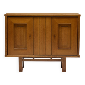 Meuble brutaliste en