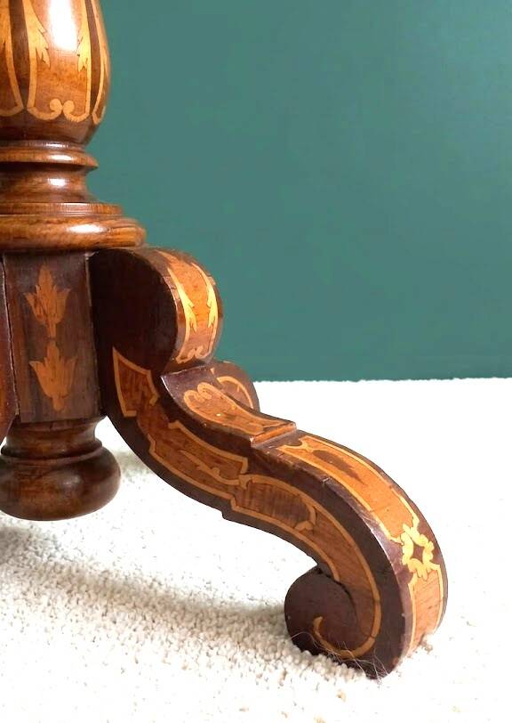 Gueridon / game table