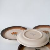 Set of 9 flat plates in Gien stoneware with flowers 1970