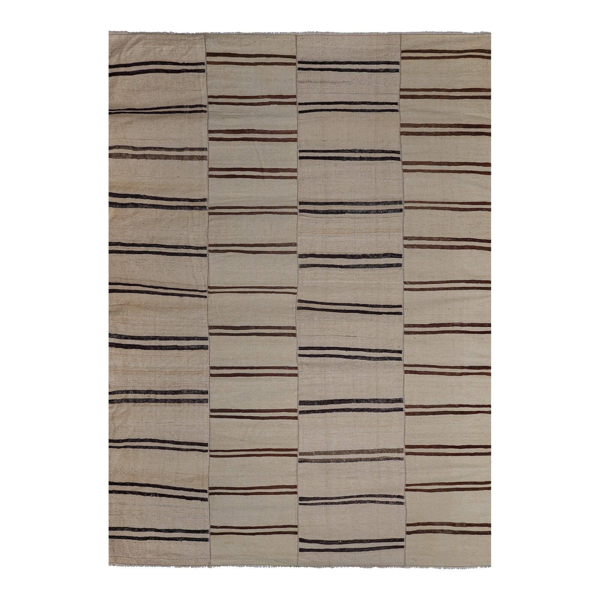 Vintage Turkish kilim, handwoven, 260x370 cm.